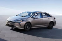 ����������� Toyota Corolla �������� ���� Maxxis