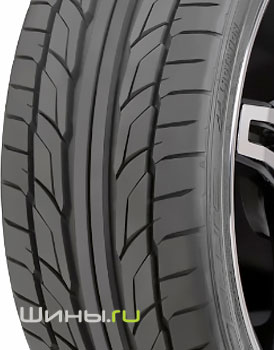 Nitto NT555 G2 225/35 R20