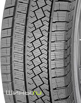 Pirelli Ice Zero Asimmetrico 225/45 R18